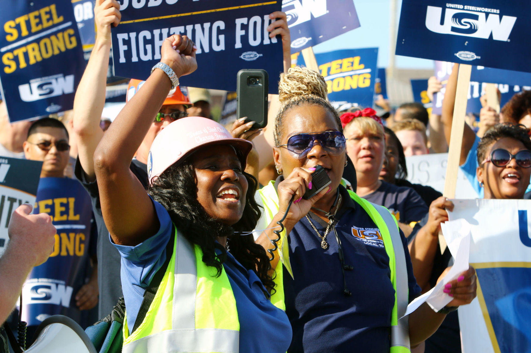Steelworkers rally in Gary